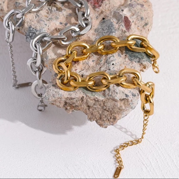 💛Gold plated chunky chain bracelet - Picture 4 of 5